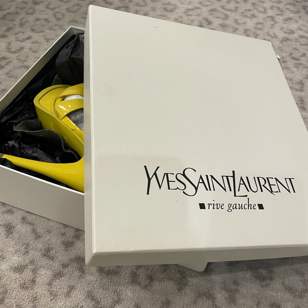 YSL sandals / size 36.5 / never worn
